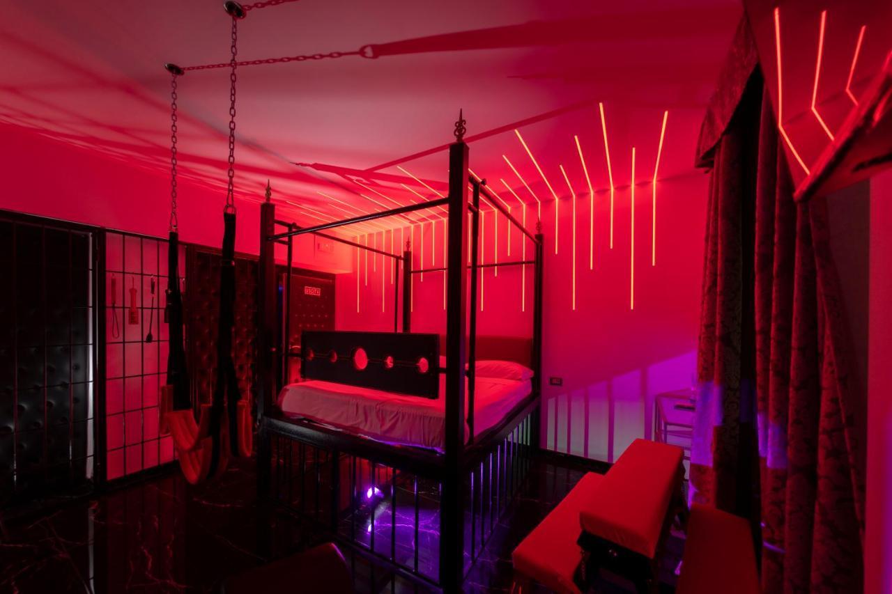Suite Luxury Bdsm Ρώμη Εξωτερικό φωτογραφία