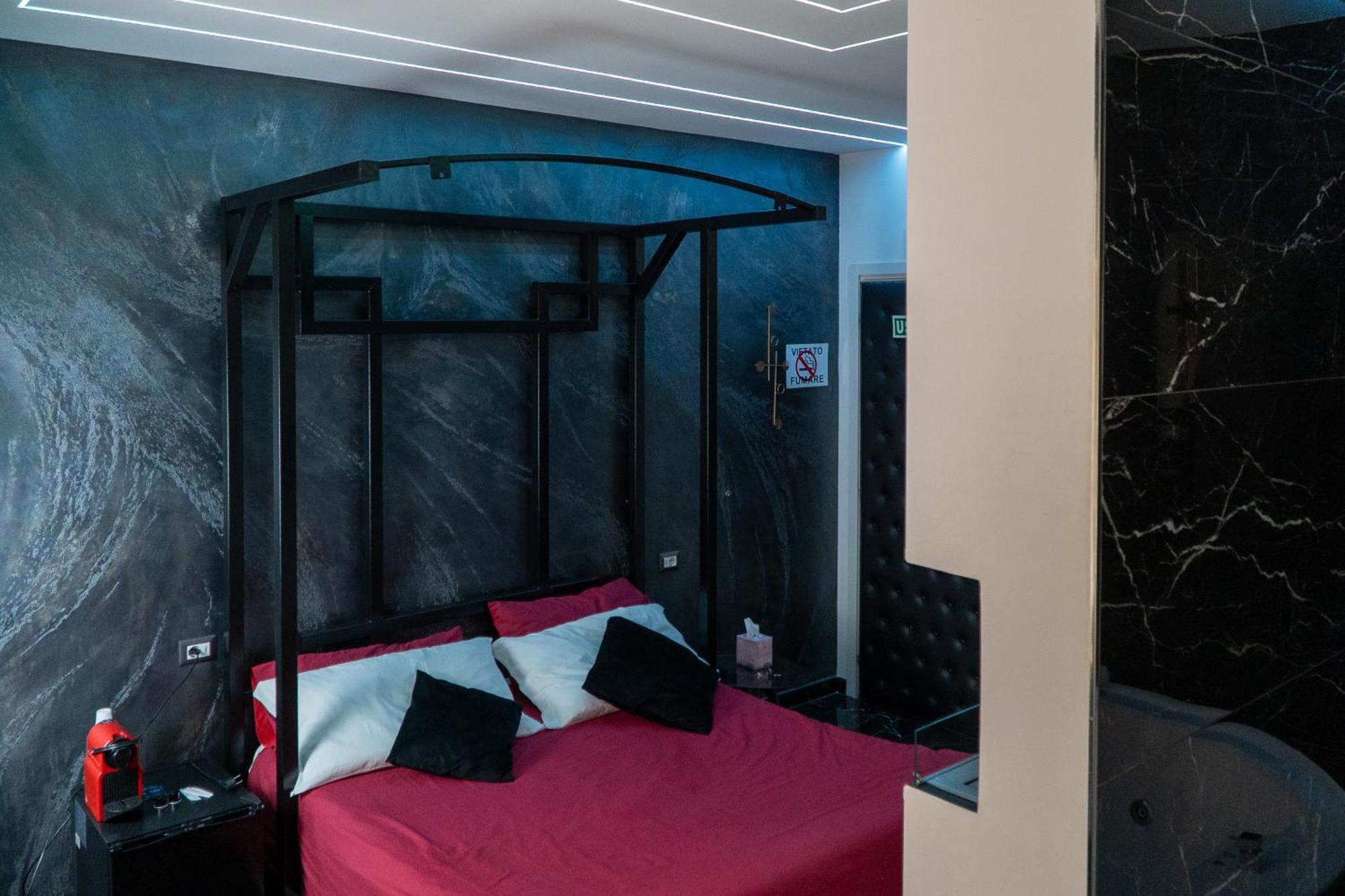 Suite Luxury Bdsm Ρώμη Εξωτερικό φωτογραφία