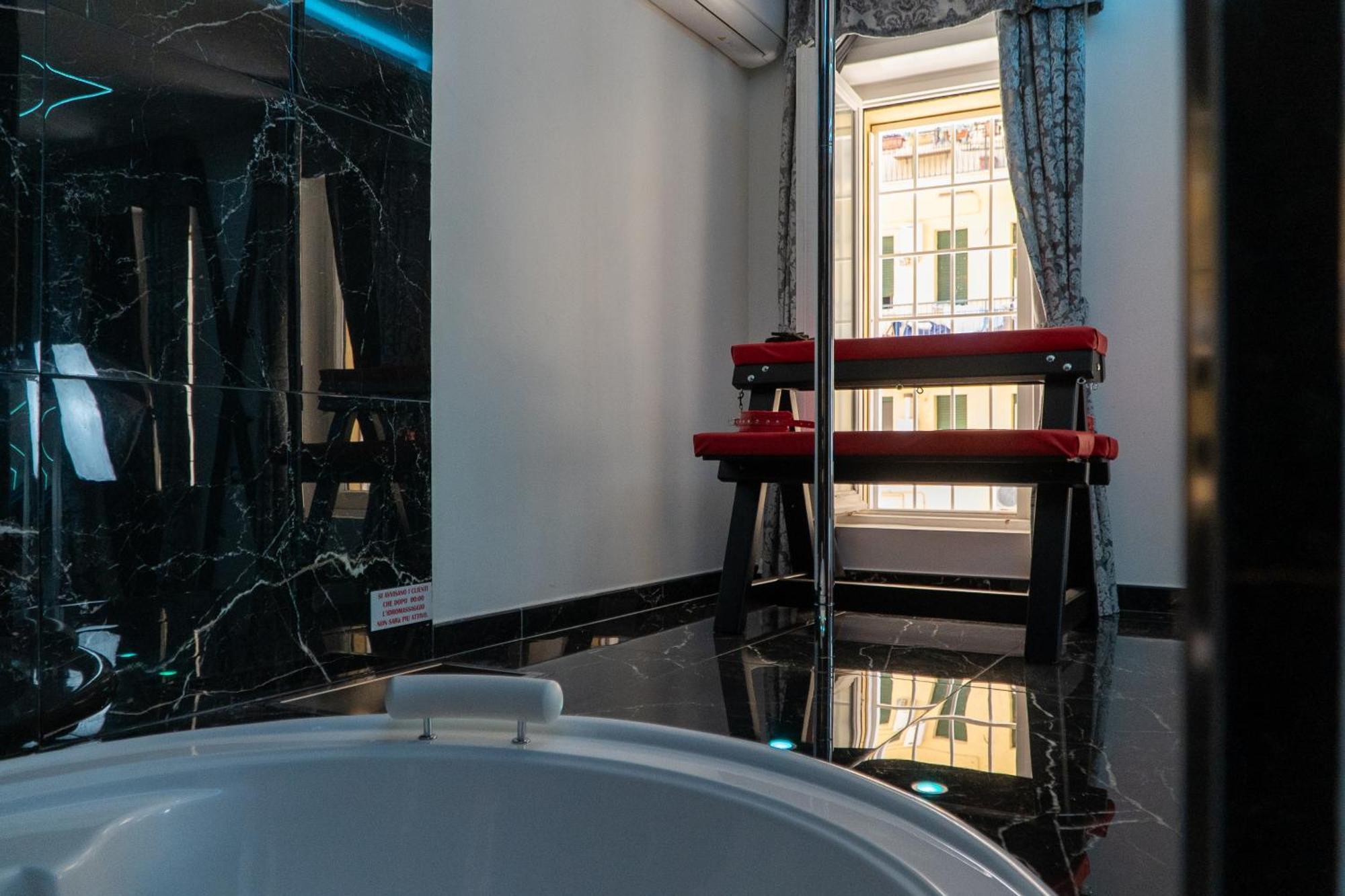 Suite Luxury Bdsm Ρώμη Εξωτερικό φωτογραφία