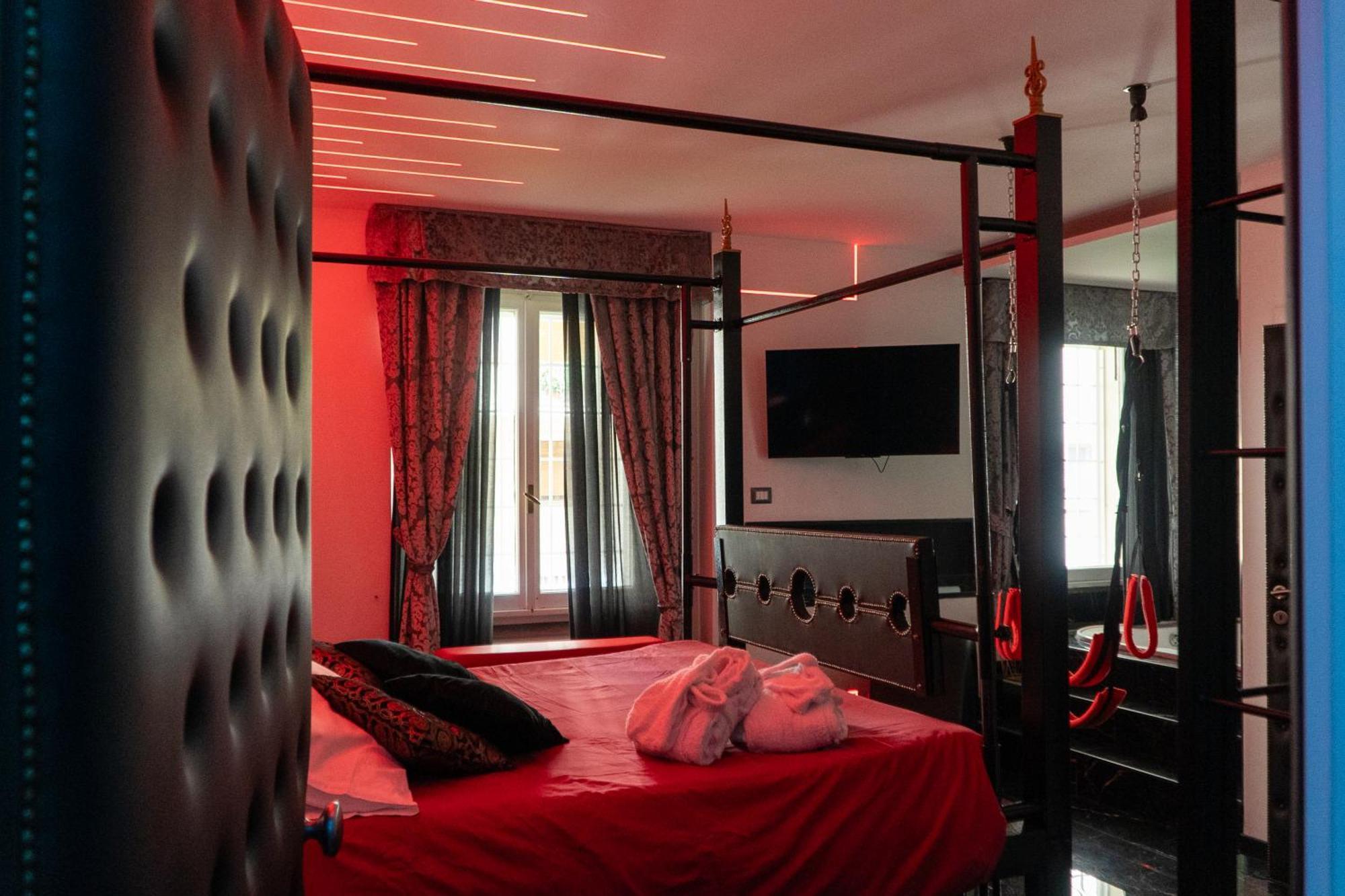 Suite Luxury Bdsm Ρώμη Εξωτερικό φωτογραφία
